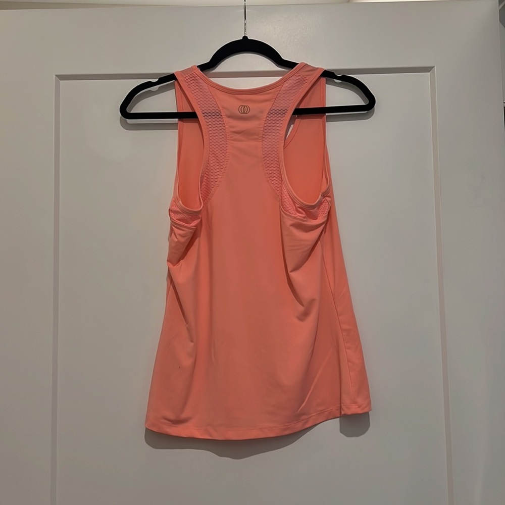 Workout top 🎽 - Picture 2 of 2